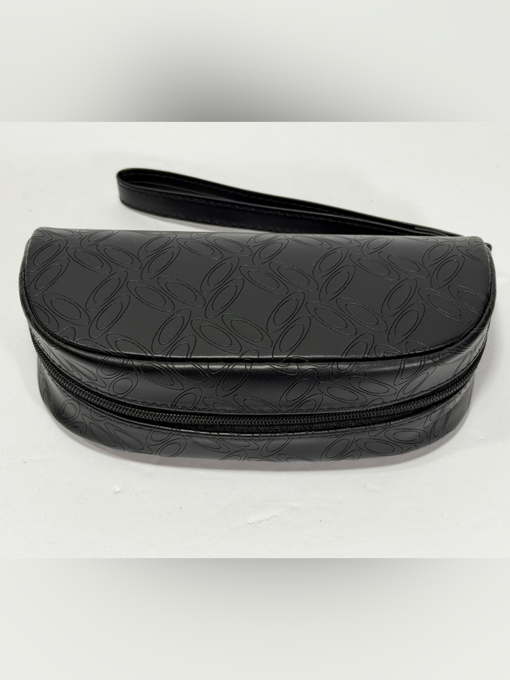 Oakley Soft Shell Black Vinyl Sunglasses Case Wrist Strap Zip Clamshell NEW